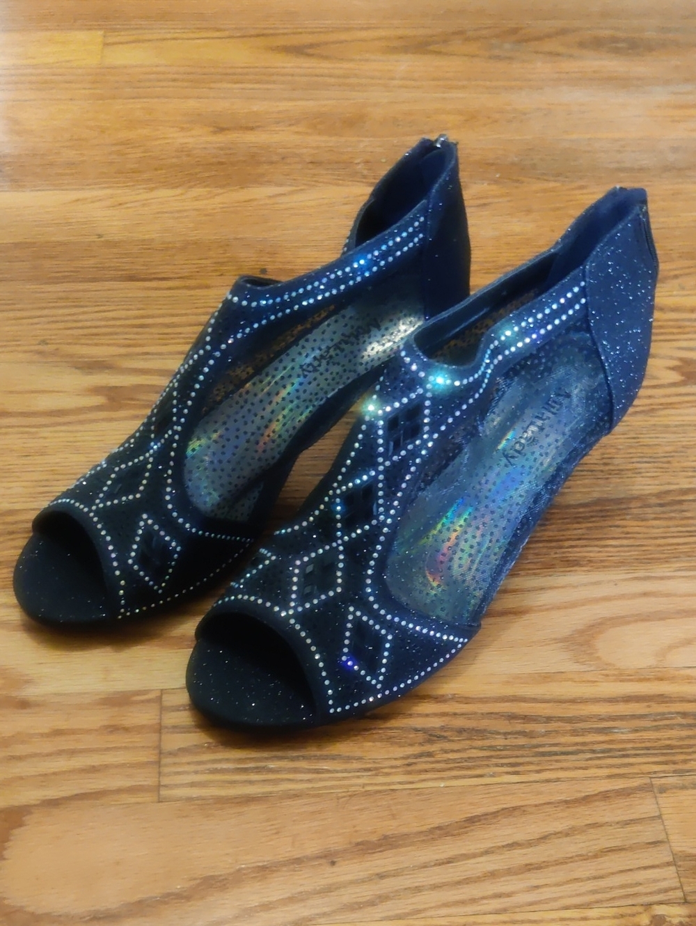 Elegant Women’s Black Peep-Toe Heels with Rhinestone Detail